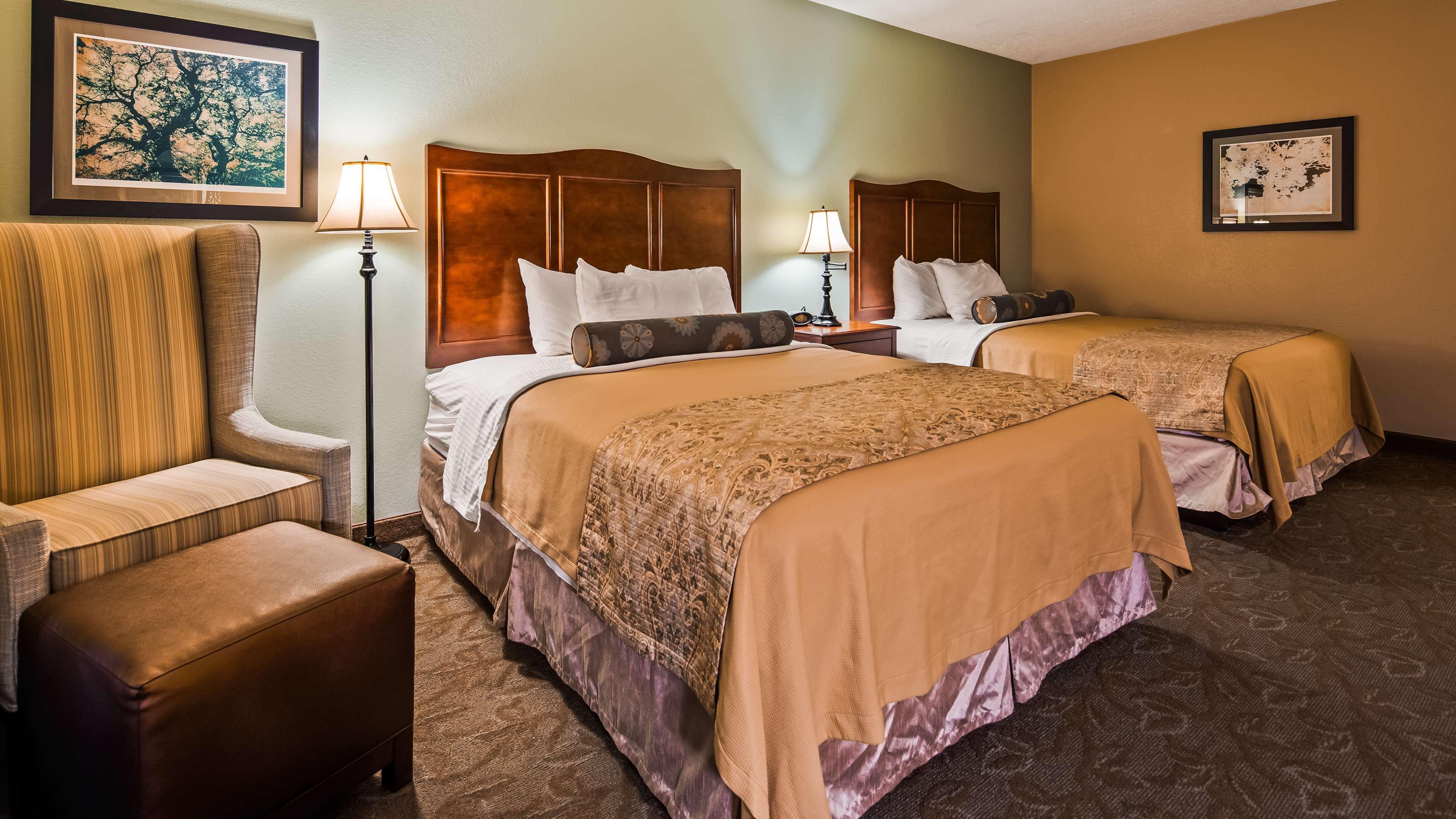 The At Lewisburg, Bw Signature Collection Hotel Lewisburg