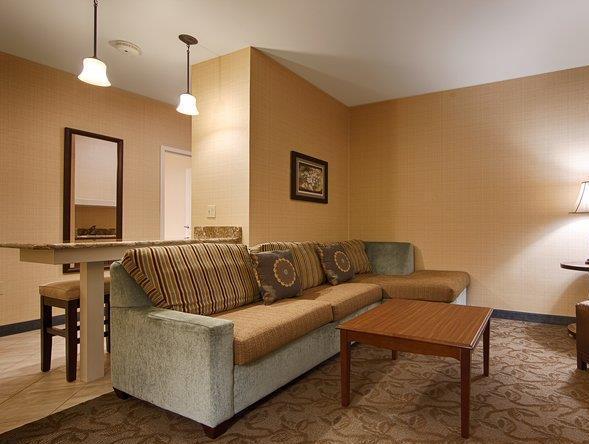 The At Lewisburg, Bw Signature Collection Hotel 3*